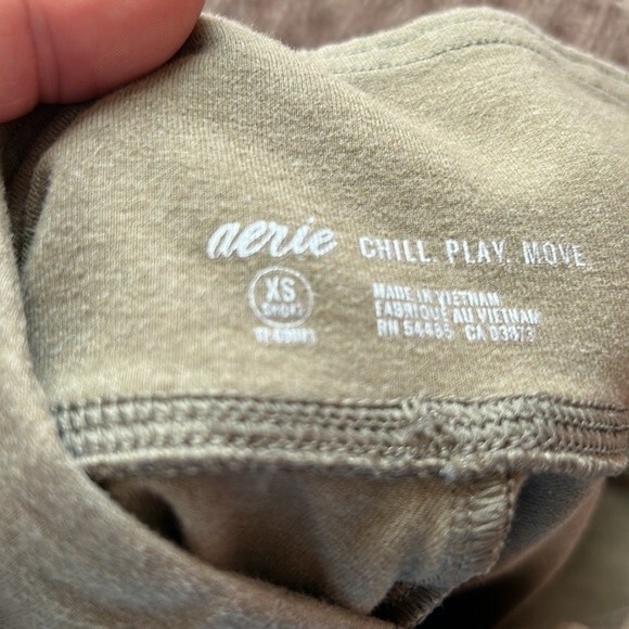 AERIE Size X-Small Short Olive Green Leggings Yoga Workout Athleisure Stretch - Picture 5 of 5